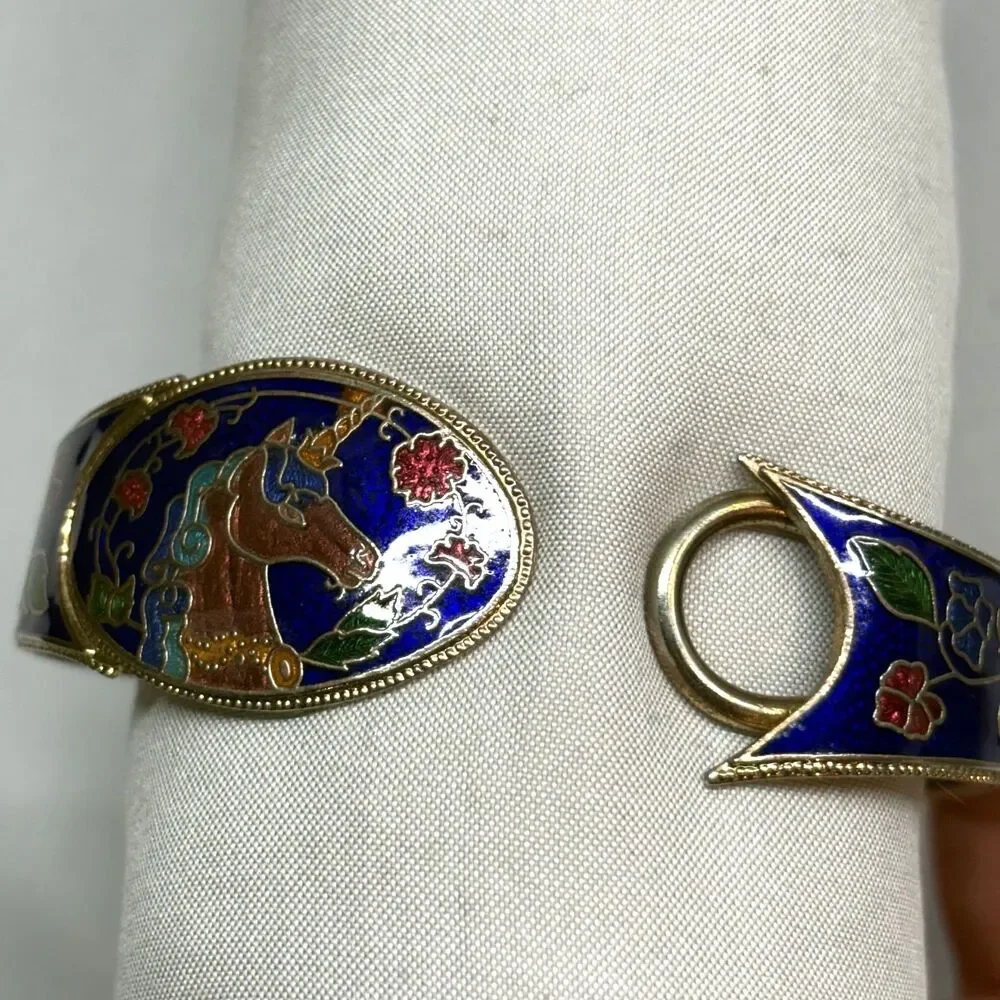 Vintage 80s silver tone blue Cloisonné enamel unicorn Bracelet - Cottagecore